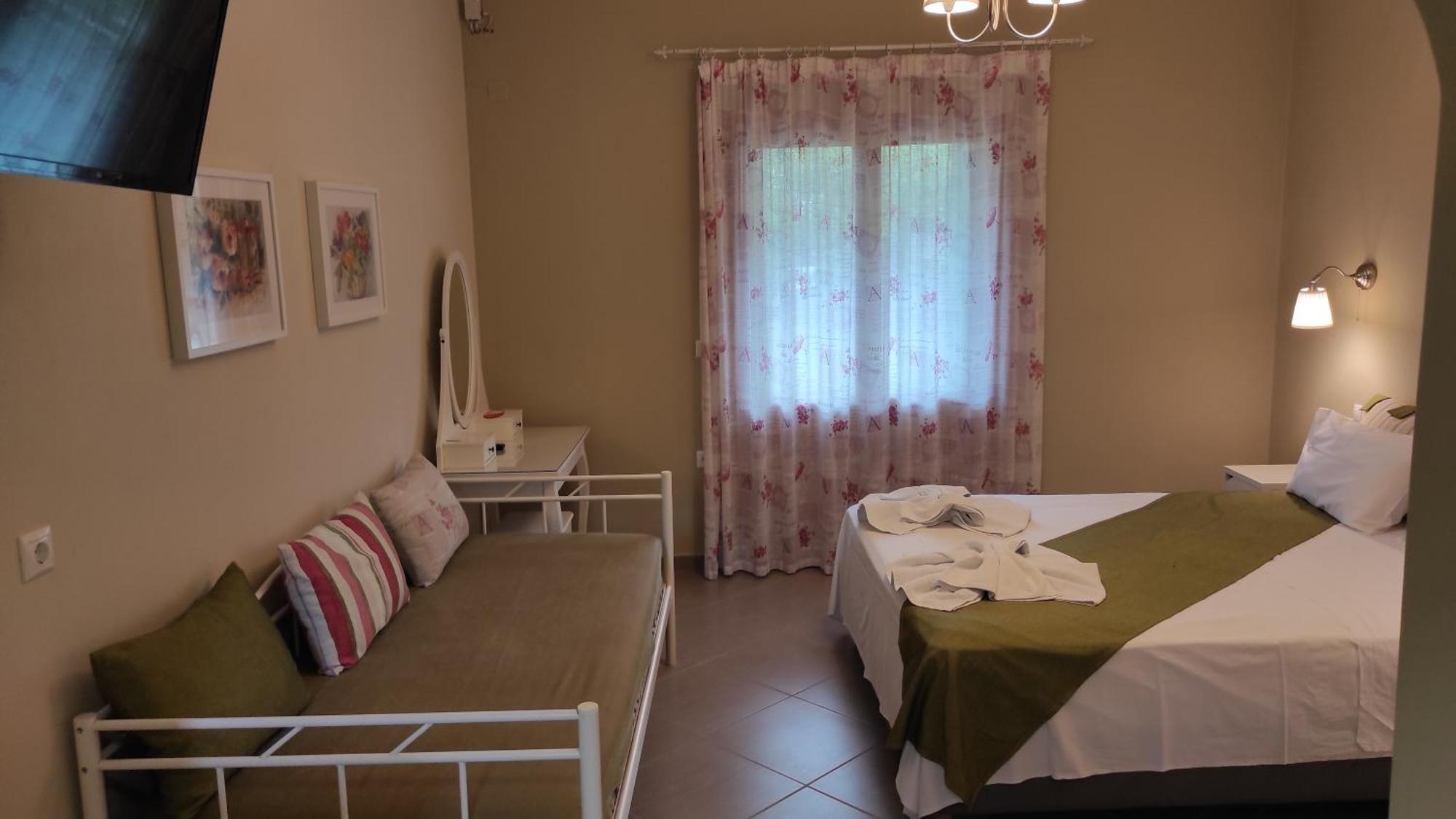 Kallisti Seaside Studios Skopelos Agnontas Exterior photo